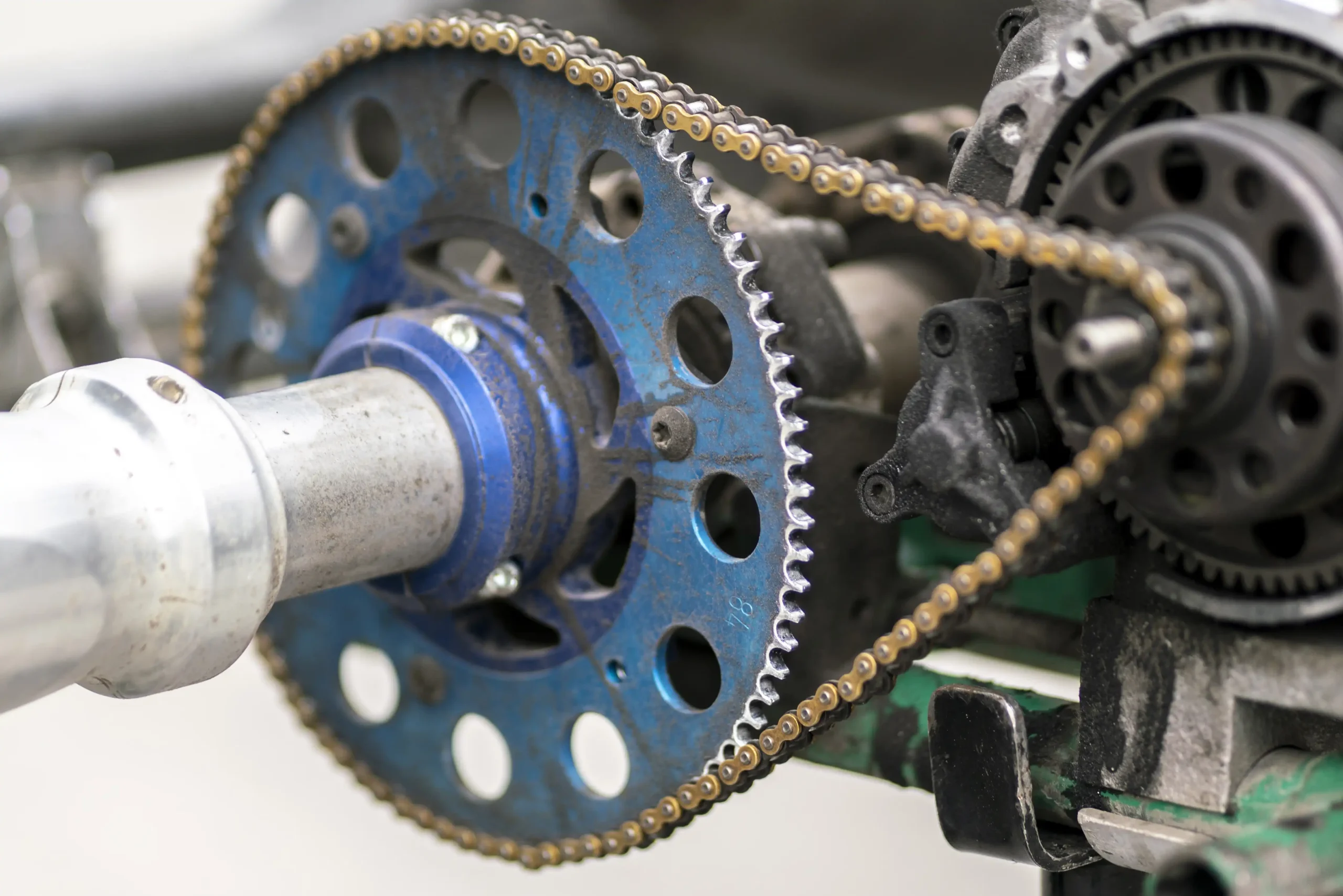 a-close-up-professional-sport-karting-car-engine-m-2025-01-26-20-19-39-utc
